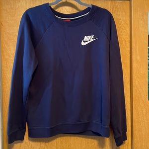 Women’s Nike crew neck sweatshirt